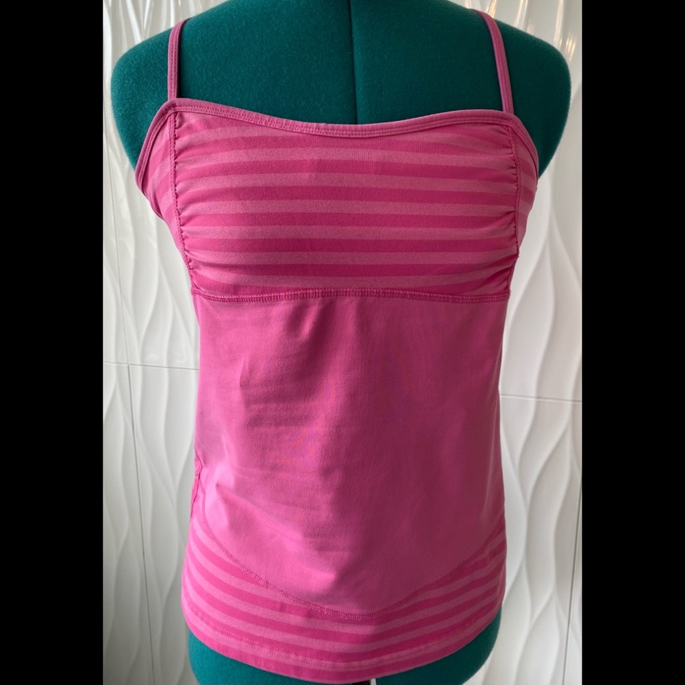 Comfy Tonic pink with accent stripes workout top